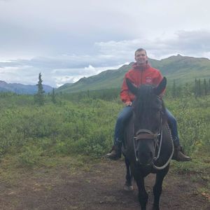 Meet your Posher, Travis